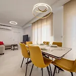 Beautiful Modern Penthouse With Pool And Sea View Apartament *