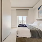 Beautiful Modern Penthouse With Pool And Sea View Apartament *
