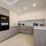 Apartament Beautiful Modern Penthouse With Pool And Sea View