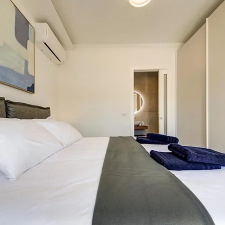 Apartment Beautiful Modern Penthouse With Pool And Sea View Pembroke