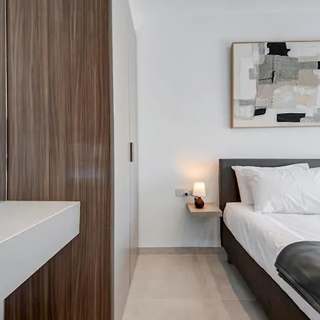 Beautiful Modern Penthouse With Pool And Sea View Apartment *